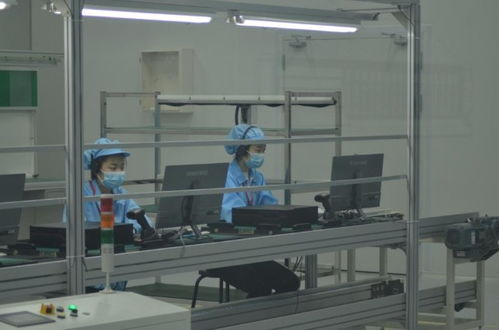18秒一台电脑的智造奇迹 走进长城山西云工厂